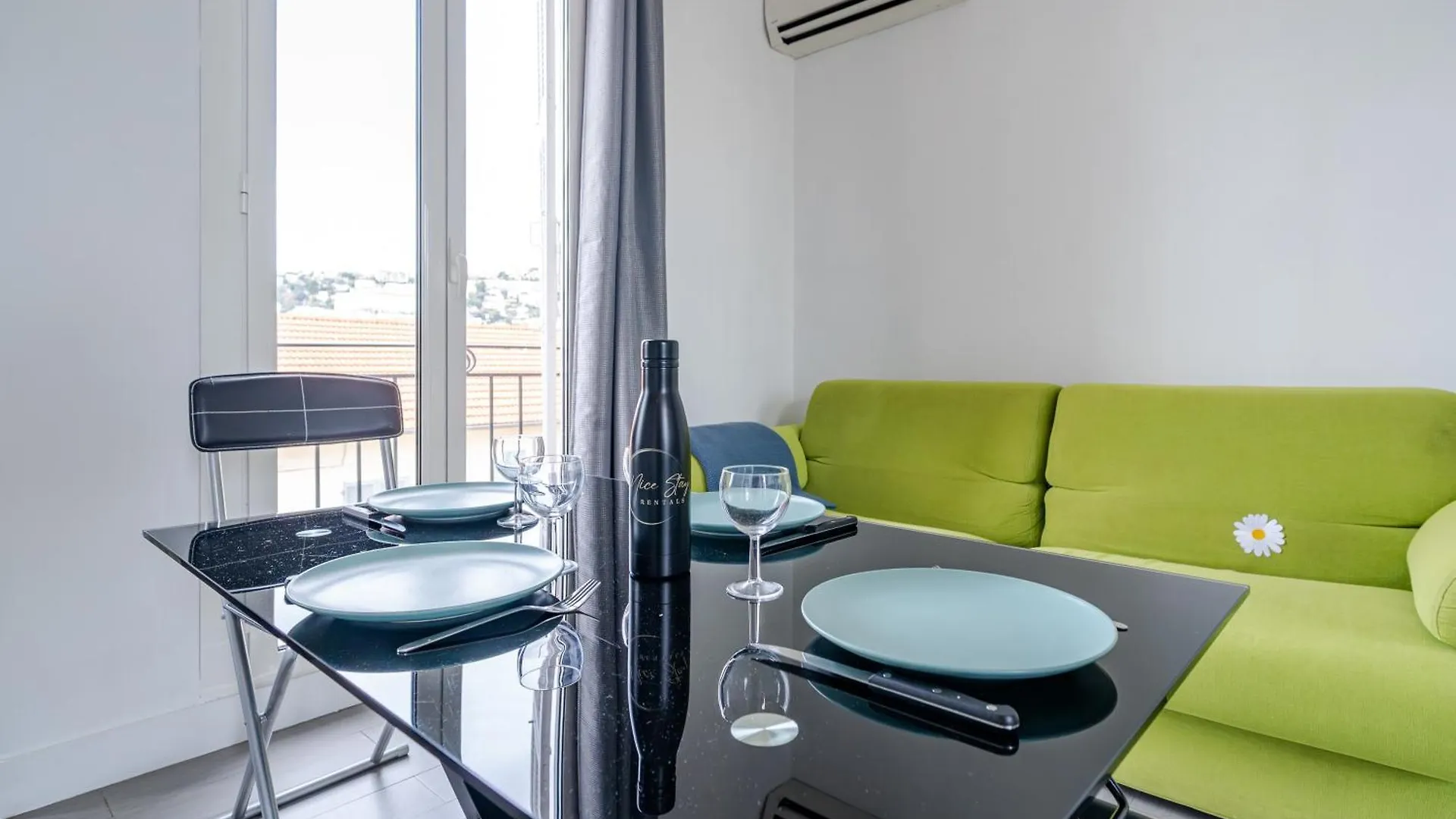 Apartment Top Floor Terrace - Dernier Etage Terrasse Cosy Nice France