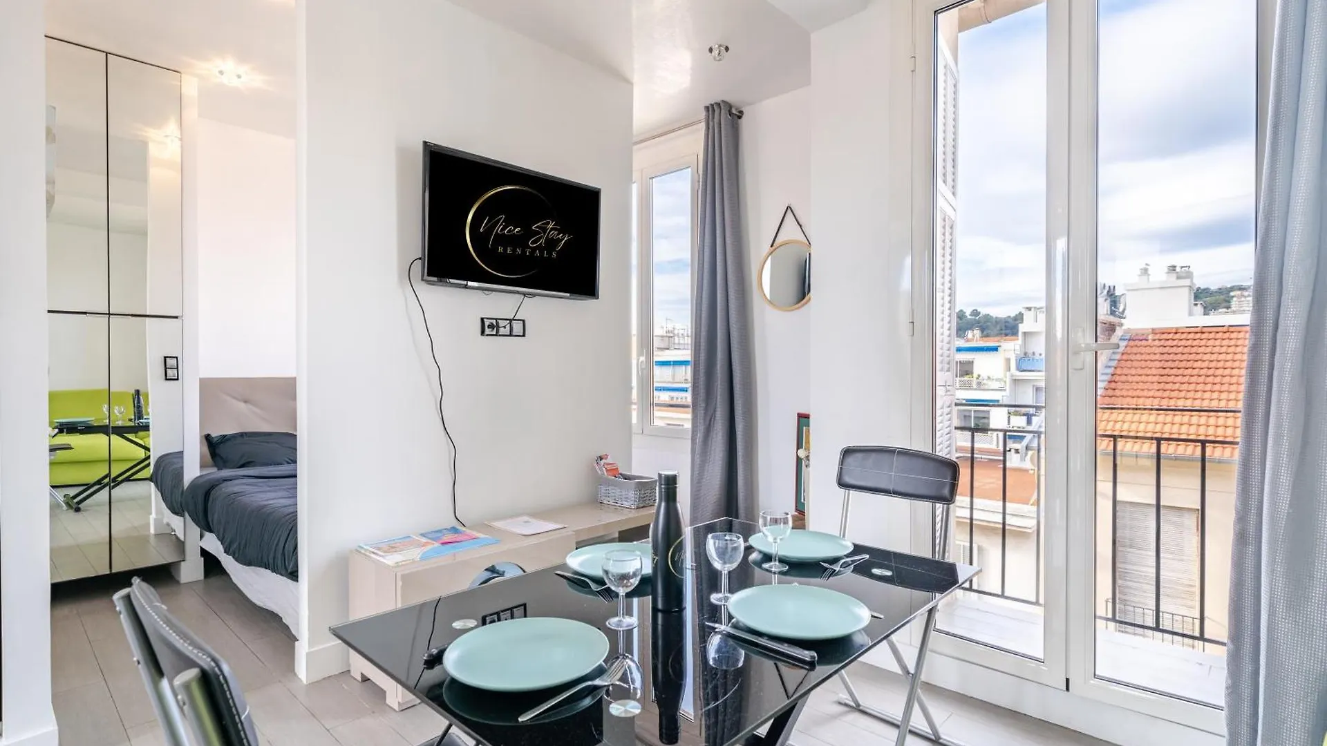 Top Floor Terrace - Dernier Etage Terrasse Cosy Nice Apartment